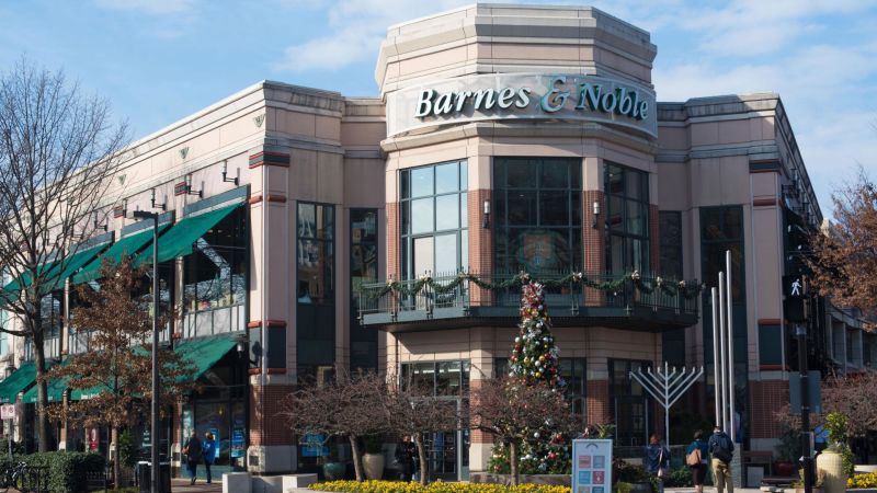 Barnes & Noble stock soars 20% as it explores a sale
Barnes & Noble inventory soars 20% as it explores a sale