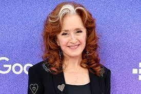 10 Best Bonnie Raitt Songs of All Time - Onealexanews.com